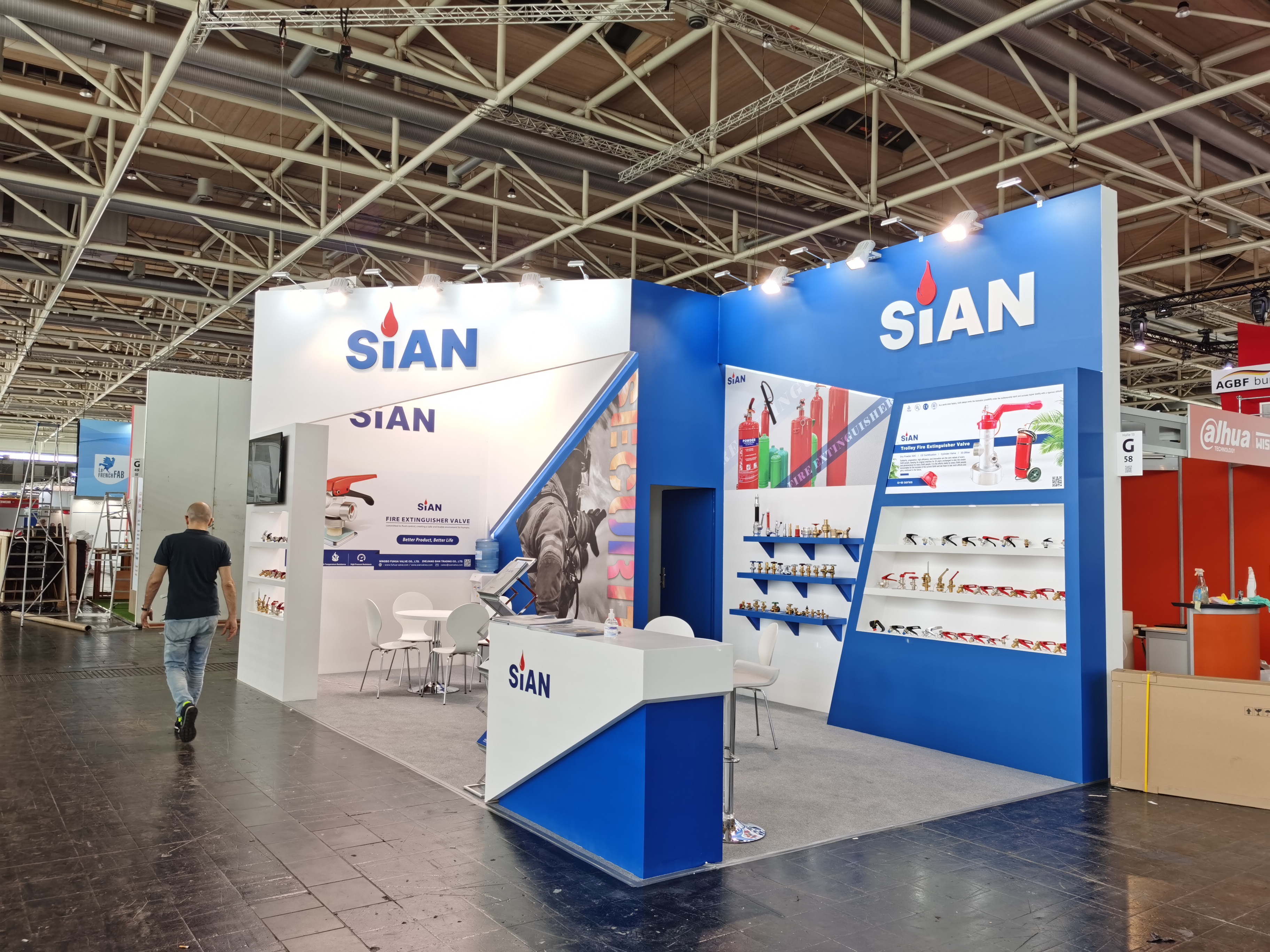 LADPF7SKJFMYLOVNCRDNDKA_3648_2736